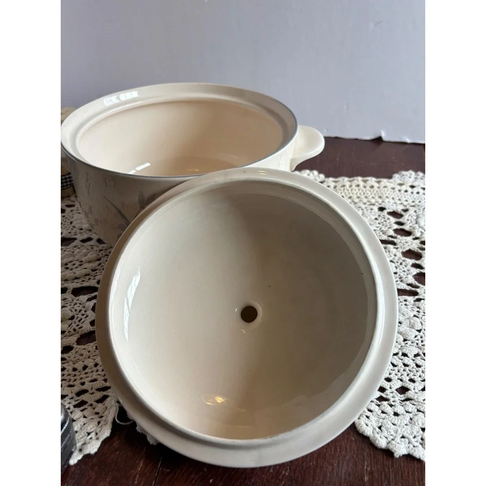 Noritake Keltcraft Kilkee Casserole Dish with Lid Ireland‎ Stoneware Floral 9109